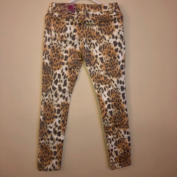 Leopard Print Skinny Jeans with Sparkle - Picture 2 of 5